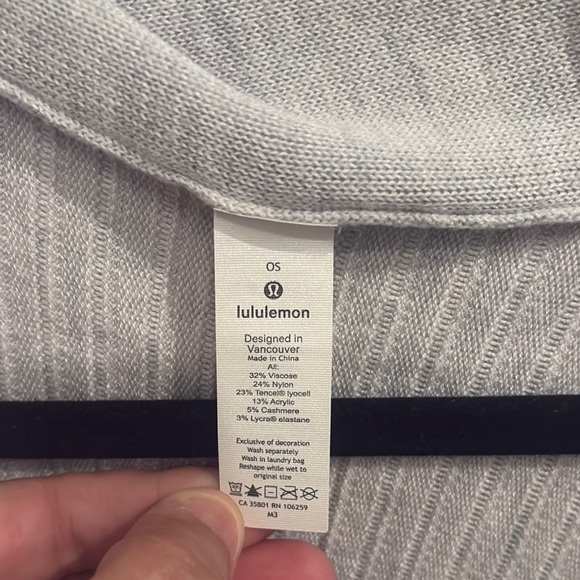 Lululemon Athletica Gray Knit Shrug Sweater - Picture 2 of 4